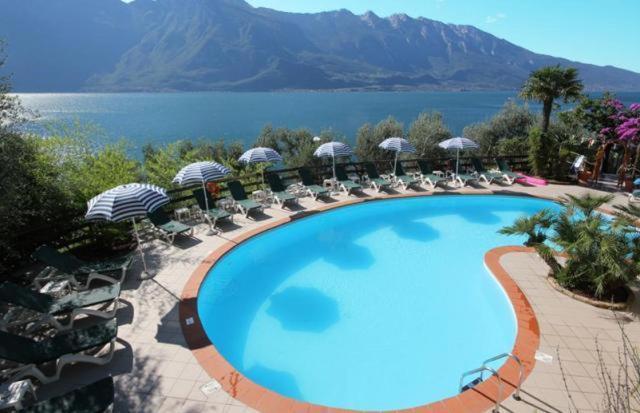 Hotel Augusta Garni Limone sul Garda Exteriör bild