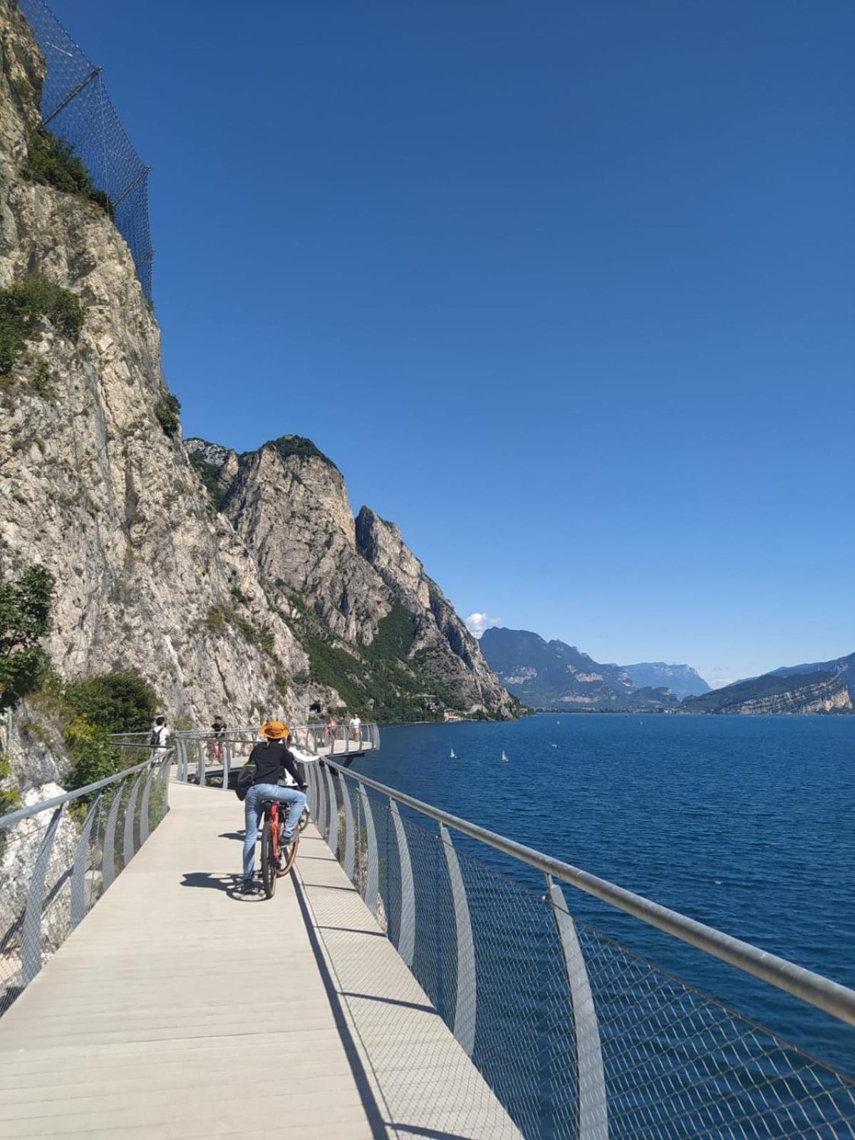 Hotel Augusta Garni Limone sul Garda Exteriör bild