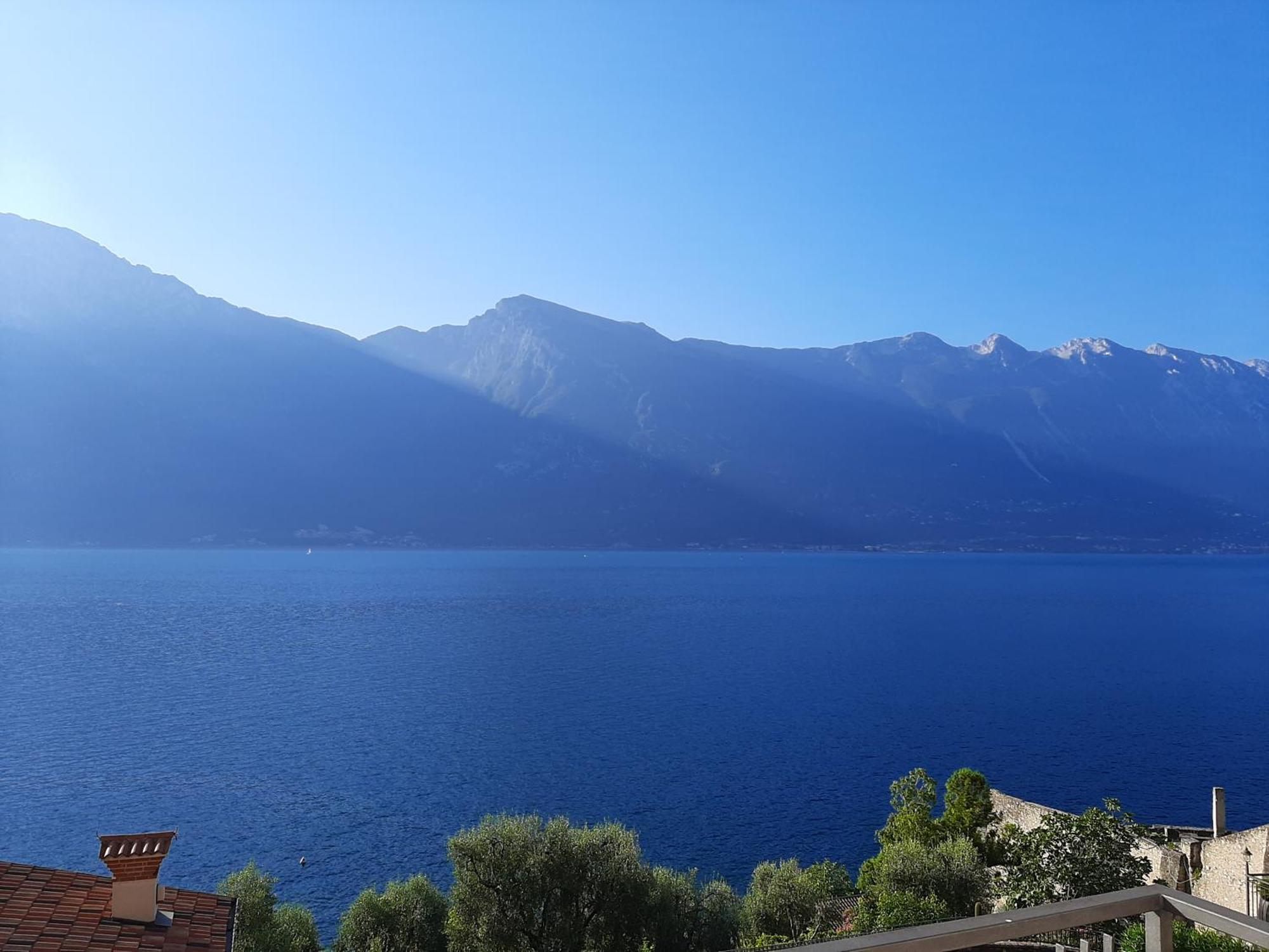 Hotel Augusta Garni Limone sul Garda Exteriör bild