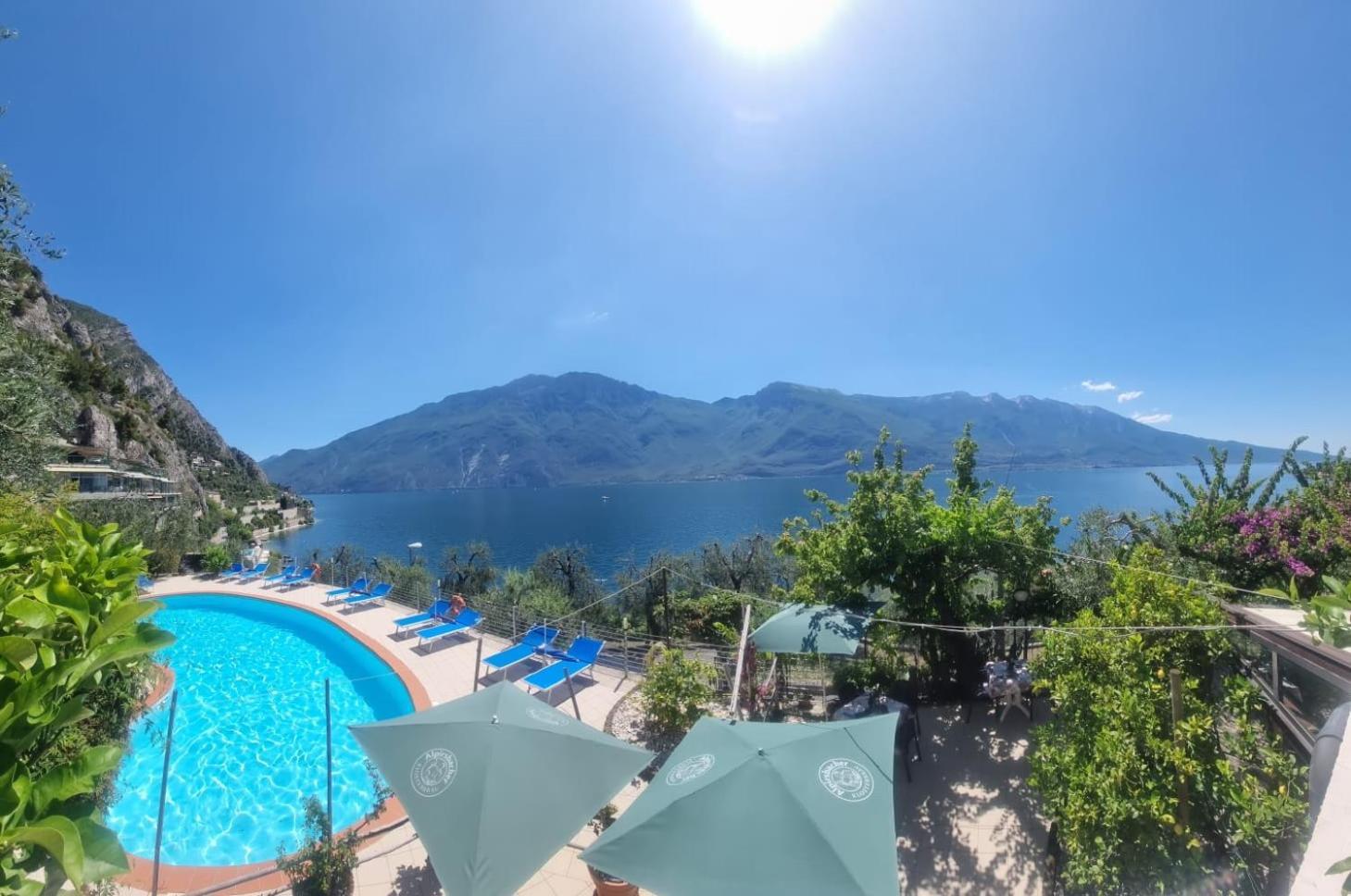 Hotel Augusta Garni Limone sul Garda Exteriör bild